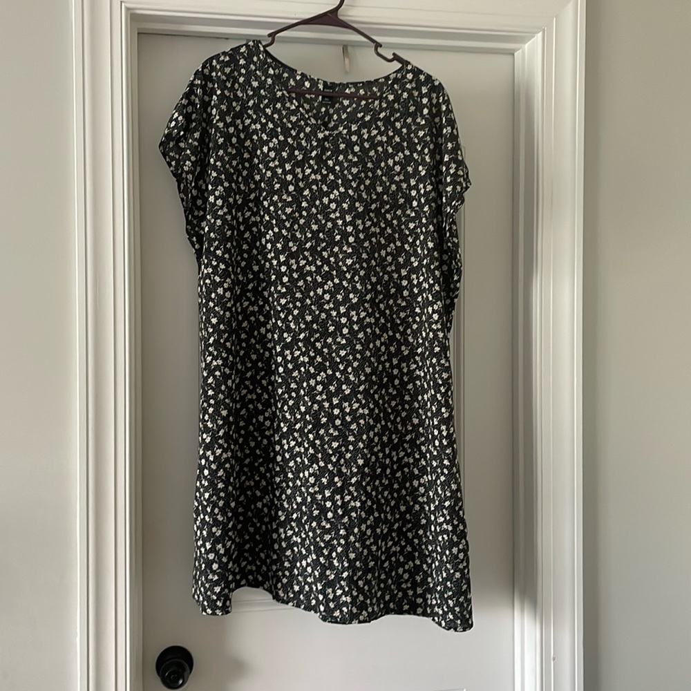 Daisy dress